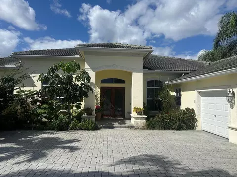 7907 Fairway Ln, West Palm Beach, FL 33412