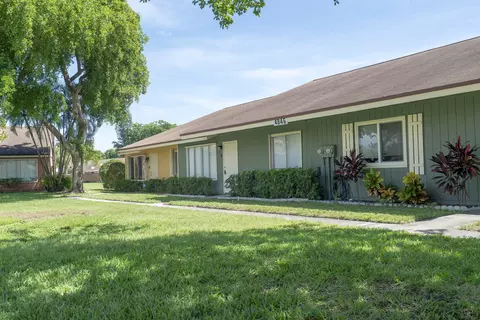 4846 Orleans Ct #B, West Palm Beach, FL 33415
