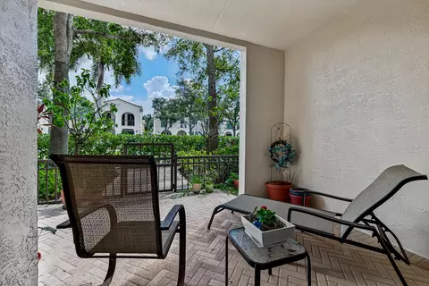 3055 NW 126th Ave, Sunrise, FL 33323