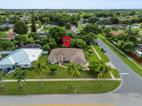 203 Ponce De Leon St, Royal Palm Beach, FL 33411