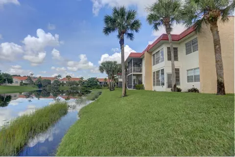 188 Lake Evelyn Dr, West Palm Beach, FL 33411