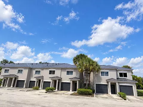 350 Crestwood Cir #308, Royal Palm Beach, FL 33411