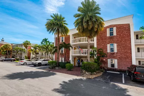 465 Paradise Isle Blvd, Hallandale Beach, FL 33009