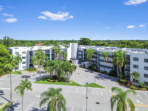 1021 Mockingbird Ln #415, Plantation, FL 33324