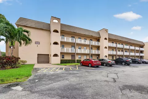 9360 Sunrise Lakes Blvd UNIT 108, Sunrise, FL 33322