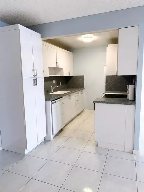 Kitchen - 1089 Wolverton E #1089, Boca Raton, FL 33434 photo 1 of 1