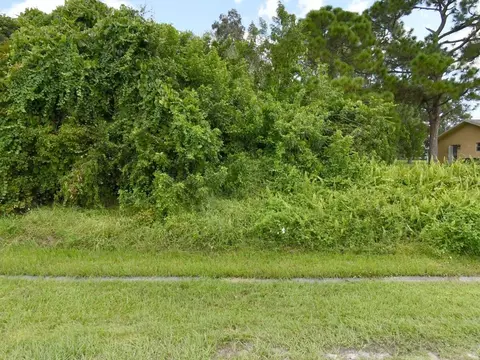 139 NW Byron St, Port St Lucie, FL 34983