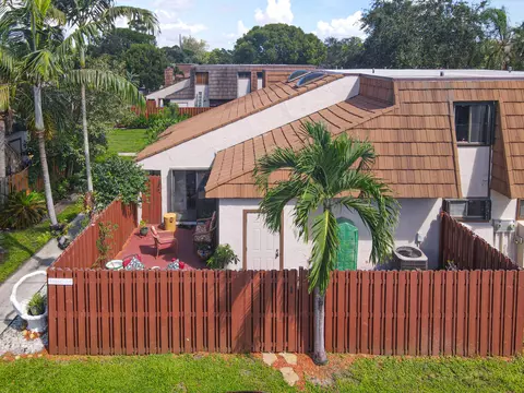 4155 Palm Bay Cir #C, West Palm Beach, FL 33406