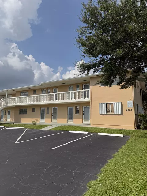 2161 NE 1st Ct #105, Boynton Beach, FL 33435