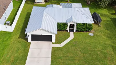 1569 SW Pitts Ave, Port Saint Lucie, FL 34953