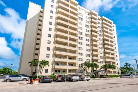 900 NE 18th Ave #802, Fort Lauderdale, FL 33304