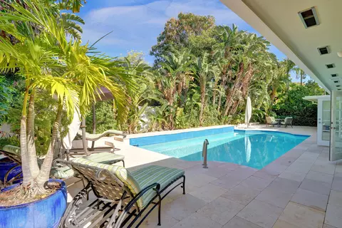 Exterior - 3207 Dover Rd, Pompano Beach, FL 33062 photo 3 of 9