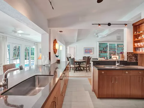 Kitchen - 3207 Dover Rd, Pompano Beach, FL 33062 photo 4 of 4