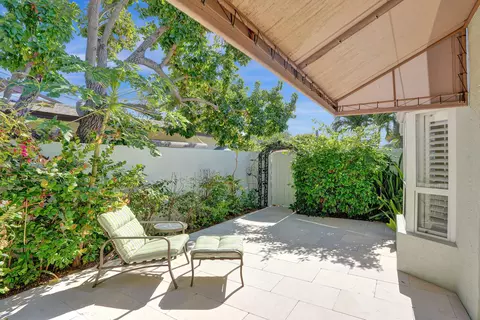 Exterior - 3207 Dover Rd, Pompano Beach, FL 33062 photo 1 of 9