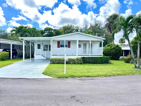 1316 W Bougainvillea Dr, Deerfield Beach, FL 33442