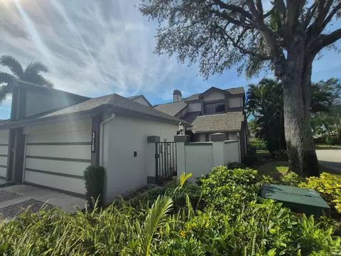 315 Landings Blvd, Greenacres, FL 33413
