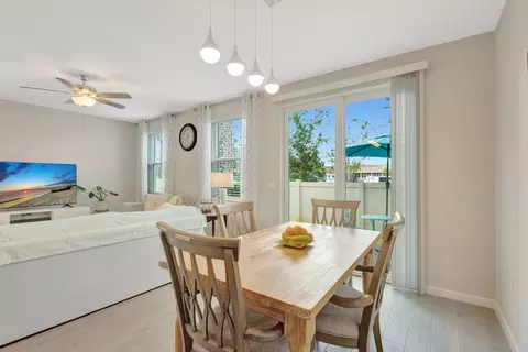 Dining - 2401 SE Tarvest Way, Stuart, FL 34997 photo 3 of 3
