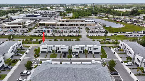 View/Area - 2401 SE Tarvest Way, Stuart, FL 34997 photo 4 of 8