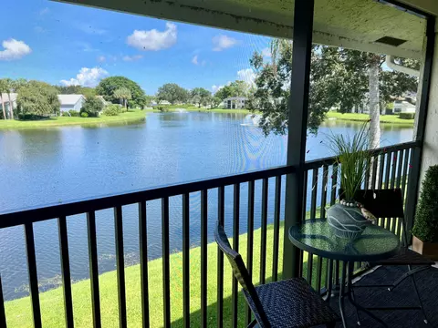 6944 Briarlake Cir #201, Palm Beach Gardens, FL 33418
