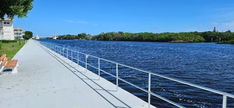 800 W Horizons W #104, Boynton Beach, FL 33435