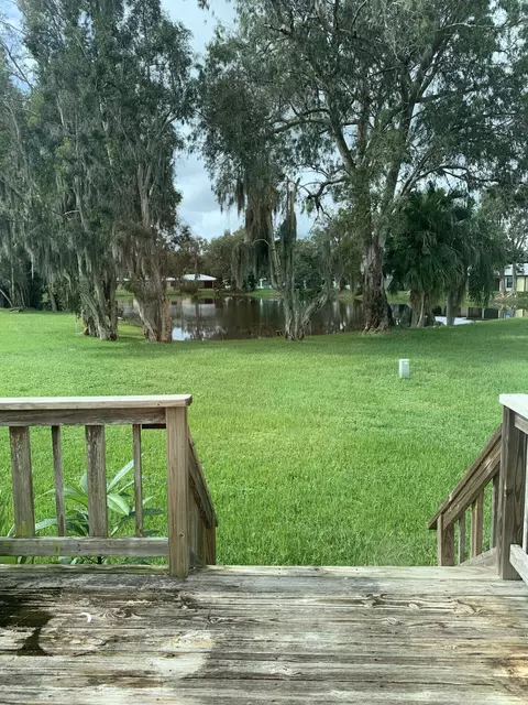 27 Mediterranean Blvd E, Port Saint Lucie, FL 34952