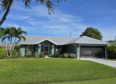 609 SE Barr St, Port Saint Lucie, FL 34984