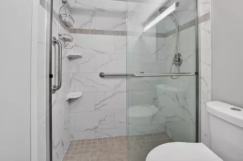 Bath - 4071 Cornwall D, Boca Raton, FL 33434 photo 4 of 5