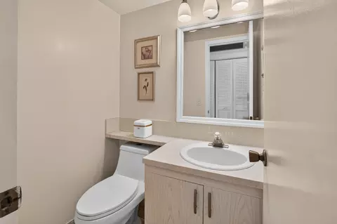 Bath - 4071 Cornwall D, Boca Raton, FL 33434 photo 1 of 5