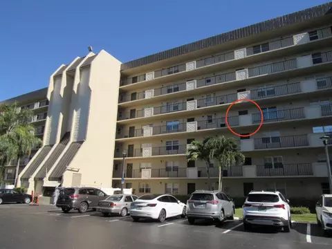 3300 W Rolling Hills Cir #408, Davie, FL 33328