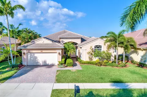 9542 Lantern Bay Cir, West Palm Beach, FL 33411