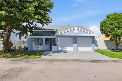 34 Paxford Ln, Boynton Beach, FL 33426