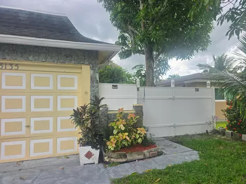 5135 SW 10th St, Margate, FL 33068