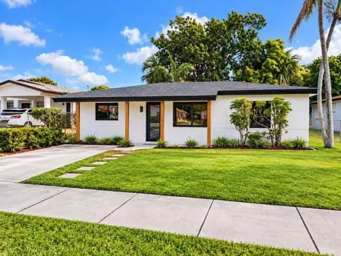 4009 SW 21st St, West Park, FL 33023