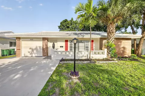 7422 NW 70th Ave, Tamarac, FL 33321