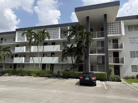 2991 NW 46th Ave #207, Lauderdale Lakes, FL 33313