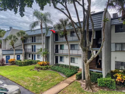4833 Esedra Ct #305, Lake Worth, FL 33467