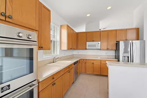 Kitchen - 5183 SE Graham Dr, Stuart, FL 34997 photo 3 of 3