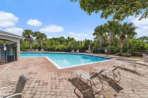 Exterior - 5183 SE Graham Dr, Stuart, FL 34997 photo 6 of 9