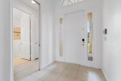 Entry Way - 5183 SE Graham Dr, Stuart, FL 34997 photo 2 of 3