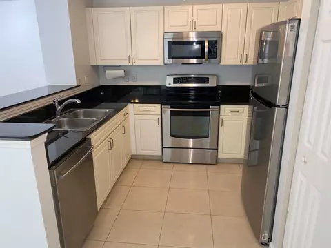 720 S Sapodilla Ave #408, West Palm Beach, FL 33401