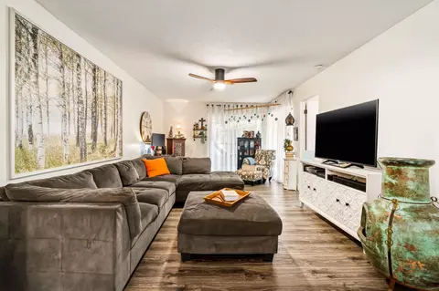 9511 NW 2nd Pl, Coral Springs, FL 33071