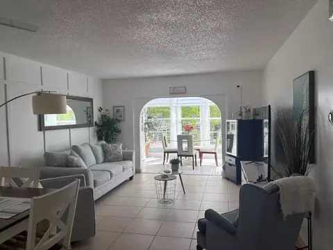 3430 NW 52nd Ave #204, Lauderdale Lakes, FL 33319