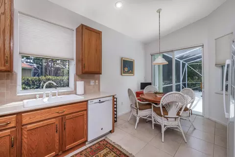 Kitchen - 2986 SE Kingsmill Pl, Stuart, FL 34997 photo 2 of 3