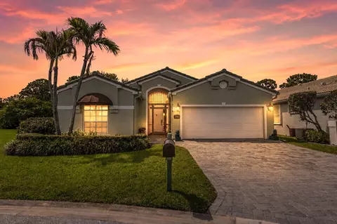 Exterior - 2986 SE Kingsmill Pl, Stuart, FL 34997 photo 9 of 11