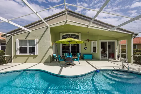 Exterior - 2986 SE Kingsmill Pl, Stuart, FL 34997 photo 4 of 11