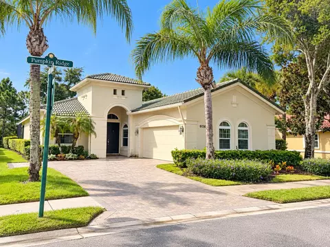 9156 Pumpkin Rdg, Port Saint Lucie, FL 34986
