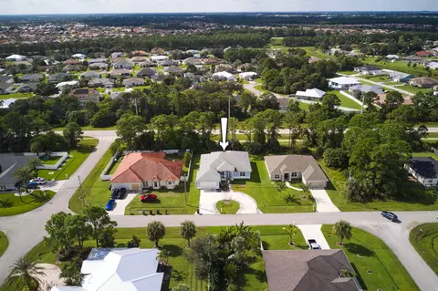 5912 NW Culebra Ave, Port Saint Lucie, FL 34986