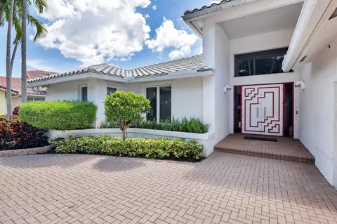 12 Sutton Dr, Boynton Beach, FL 33436