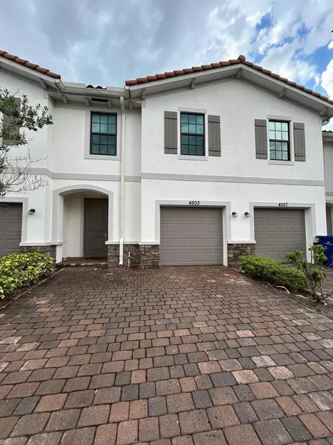 4505 Hartwell Ln, Riviera Beach, FL 33410