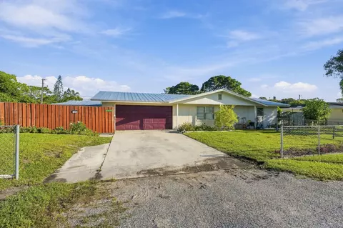 950 Revels Ln, Fort Pierce, FL 34982